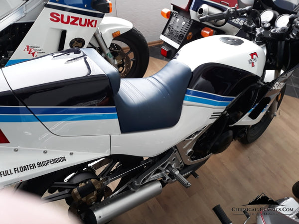 Suzuki Rg250 Spectacular 2.800 Miles!! Bike